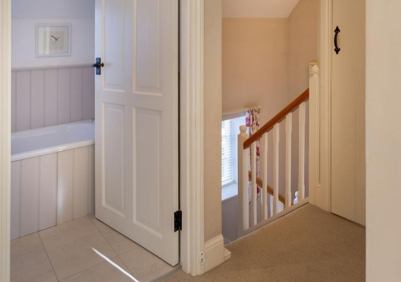 Jasmine Cottage - 2 Bedroom In Heart Of Bourton! Εξωτερικό φωτογραφία